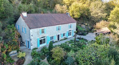 À vendre – Superbe maison en pierre 5chambres avec grand terrain boisé – Puy-l’Évêque (46)