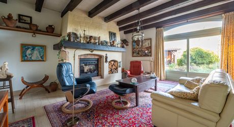 À vendre – Superbe maison en pierre 5chambres avec grand terrain boisé – Puy-l’Évêque (46)