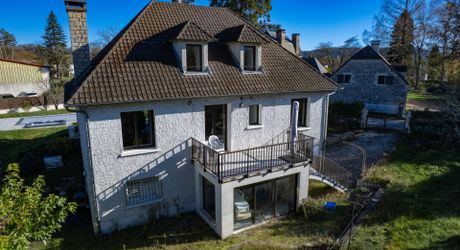 Vallée de la Dordogne, Maison 4 chambres , piscine, jaccuzi, jardin clos.