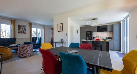 Vallée de la Dordogne, Maison 4 chambres , piscine, jaccuzi, jardin clos.