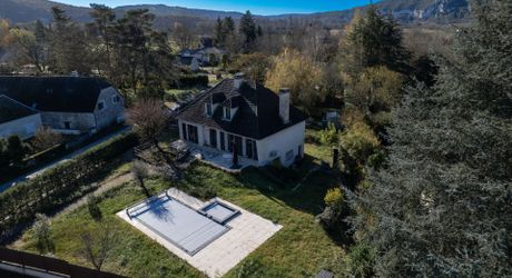 Vallée de la Dordogne, Maison 4 chambres , piscine, jaccuzi, jardin clos.