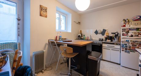 Souillac, Hyper centre, immeuble de 3 appartements.