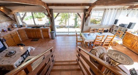 Charmante maison rénovée avec piscine, grande dépendance et jardin en vallée de la Dordogne