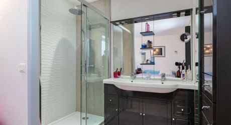 Charmante maison rénovée avec piscine, grande dépendance et jardin en vallée de la Dordogne