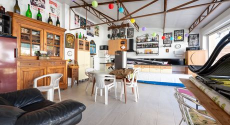Charmante maison rénovée avec piscine, grande dépendance et jardin en vallée de la Dordogne