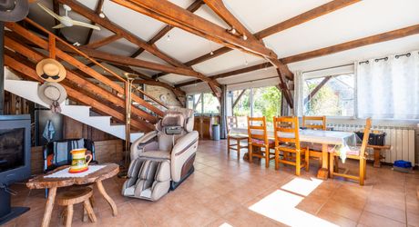 Charmante maison rénovée avec piscine, grande dépendance et jardin en vallée de la Dordogne
