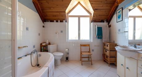 Charmante maison rénovée avec piscine, grande dépendance et jardin en vallée de la Dordogne