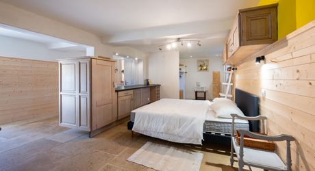 Stunning Renovated Estate with Guest House, Parkland and Pools in the Heart of the Lot Valley