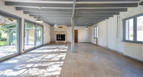 Cazals – Ensemble de caractère en pierre avec piscine, 5 chambres et grand potentiel au cœur du village