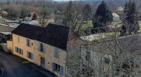 Cazals – Ensemble de caractère en pierre avec piscine, 5 chambres et grand potentiel au cœur du village