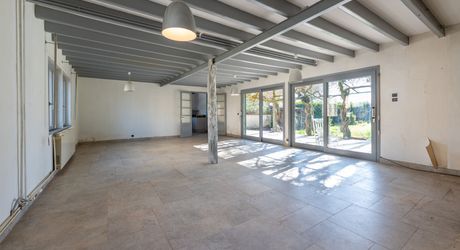 Cazals – Ensemble de caractère en pierre avec piscine, 5 chambres et grand potentiel au cœur du village
