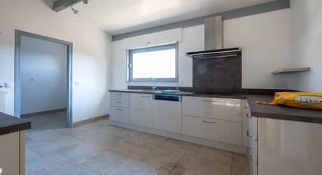 Cazals – Ensemble de caractère en pierre avec piscine, 5 chambres et grand potentiel au cœur du village