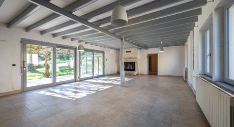 Cazals – Ensemble de caractère en pierre avec piscine, 5 chambres et grand potentiel au cœur du village