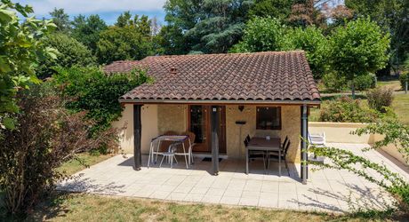 Belle opportunité : maison 2 chambres, jardin et terrasse couverte, idéale pied-à-terre ou location saisonnière