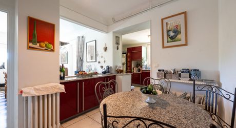 Sarlat – Grande maison familiale de 7 chambres avec piscine sur 1 930 m² de jardin clos