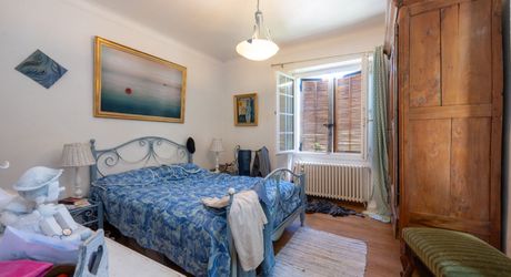 Sarlat – Grande maison familiale de 7 chambres avec piscine sur 1 930 m² de jardin clos