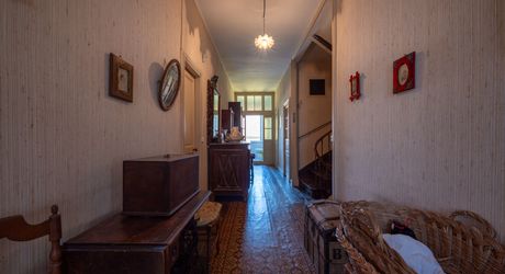 Payrac – Élégante maison bourgeoise en pierre de 258 m² avec 6 chambres, grange et jardin privé en cour intérieure