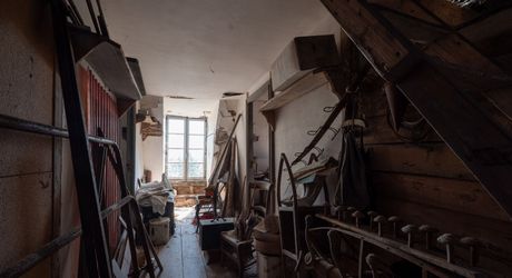 Payrac – Élégante maison bourgeoise en pierre de 258 m² avec 6 chambres, grange et jardin privé en cour intérieure