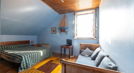 Souillac Town Centre – Town House in Excellent Condition with Garden, Garage and Self-Contained Apartment.