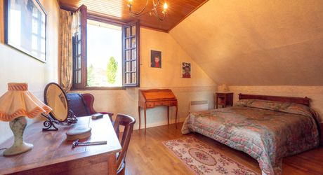 Souillac Town Centre – Town House in Excellent Condition with Garden, Garage and Self-Contained Apartment.