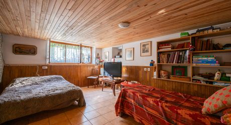 Souillac Town Centre – Town House in Excellent Condition with Garden, Garage and Self-Contained Apartment.