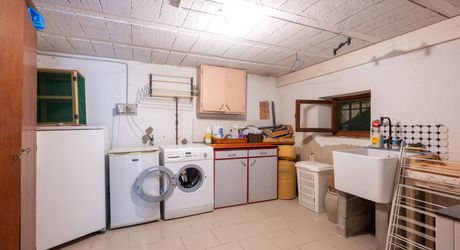 Souillac Town Centre – Town House in Excellent Condition with Garden, Garage and Self-Contained Apartment.