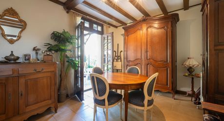 Souillac Town Centre – Town House in Excellent Condition with Garden, Garage and Self-Contained Apartment.