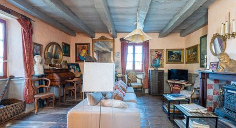 COEUR DE CAUSSE – ENSEMBLE IMMOBILIER DE CARACTERE AVEC DEUX MAISONS, PISCINE, DEPENDANCES ET PLUS D’1 HECTARE DE TERRAIN