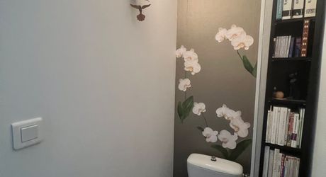 CHARMANTE MAISON DE 4/5 CHAMBRES EN EXCELLENT ÉTAT AU BUGUE AVEC JOLIS JARDINS, TERRASSES, GRAND STUDIO, GARAGE, PAVILLON D'ÉTÉ, SUR UN TERRAIN DE 1600 M². À DISTANCE DE MARCHE DE TOUTES COMMODITÉS ! PF90327