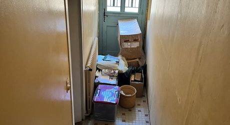 MAISON DE VILLE (135 M²) SUR 3 NIVEAUX DANS LA VIBRANTE BOURGADE RIVERAINE DU BUGUE – TOUT SE FAIT À PIED ! NÉCESSITE UNE RÉNOVATION COMPLÈTE, AVEC UN SUPERBE POTENTIEL. PF90329