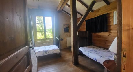 Maison du 18ème siècle magnifiquement restaurée avec gîte, chambre d'hôtes et piscine