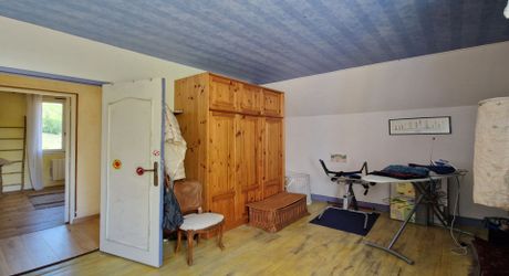 Montignac - Maison avec 3 chambres, garage, piscine, jardin et appartement indépendant.