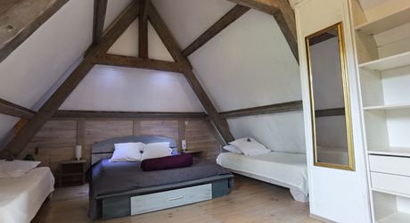 Corps de ferme isolé sur 15 hectares – maison, grange et maison d’amis