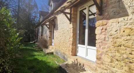 Exclsivité Label Pierres - Jolie maison périgourdine au calme avec son petit étang