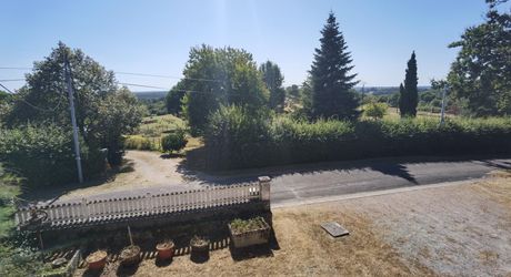 Old stone farmhouse with its garden and 2 hectares of land