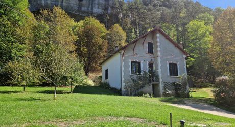 Maison de village de 140m² habitables avec garage et jardin