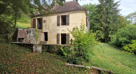 Maison périgourdine et belle vue sur 1,2 hectare