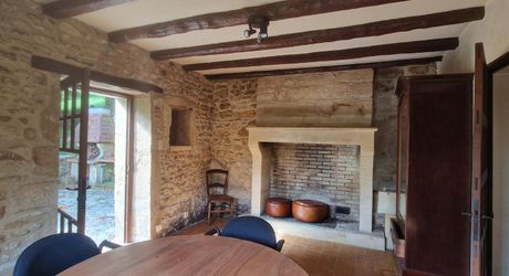 Maison périgourdine et belle vue sur 1,2 hectare