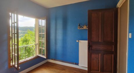 Maison périgourdine et belle vue sur 1,2 hectare