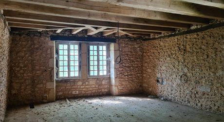 Situation privilégiée pour cette propriété avec vue sur la Vallée de la Vézère