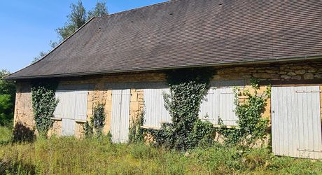 Situation privilégiée pour cette propriété avec vue sur la Vallée de la Vézère