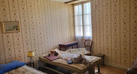 Maison de village à restaurer dans la vallée de la Vézère