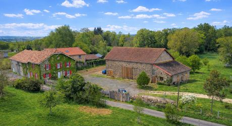Corps de ferme avec 8 hectares et dépendances – Parc Périgord Limousin