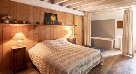 Propriété de caractère du XVe - XVIe siècle – Vue dominante et 11 hectares de nature préservée