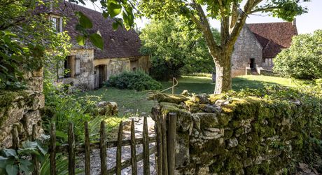 Propriété de caractère du XVe - XVIe siècle – Vue dominante et 11 hectares de nature préservée