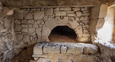 Propriété de caractère du XVe - XVIe siècle – Vue dominante et 11 hectares de nature préservée