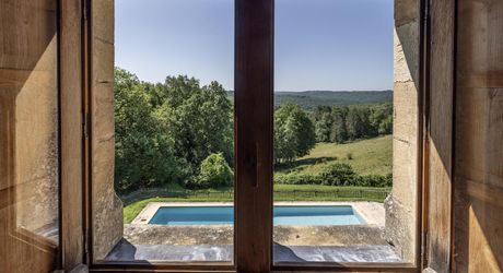 Propriété de caractère du XVe - XVIe siècle – Vue dominante et 11 hectares de nature préservée