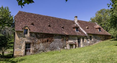 Propriété de caractère du XVe - XVIe siècle – Vue dominante et 11 hectares de nature préservée