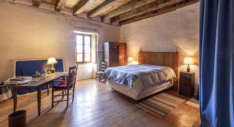 Propriété de caractère du XVe - XVIe siècle – Vue dominante et 11 hectares de nature préservée