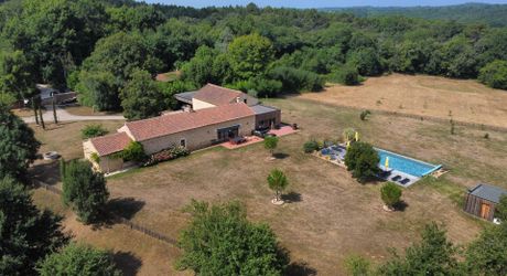Magnifique propriété d'exception entre Périgueux et Bergerac